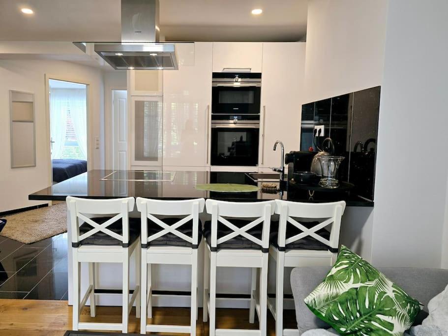 Apartamento Elegantes Riverside Colónia